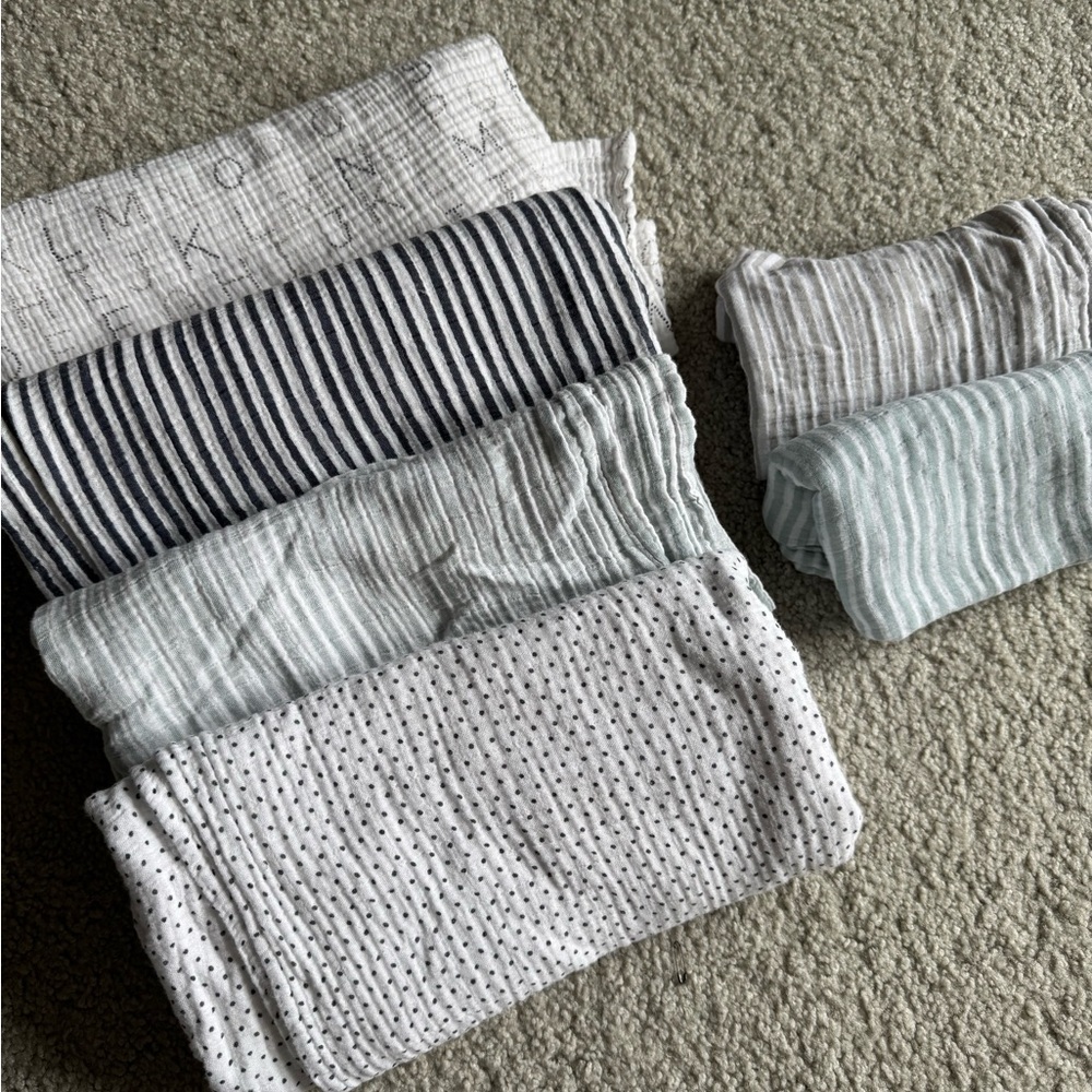 Pehr muslin swaddle and burp cloth bundle